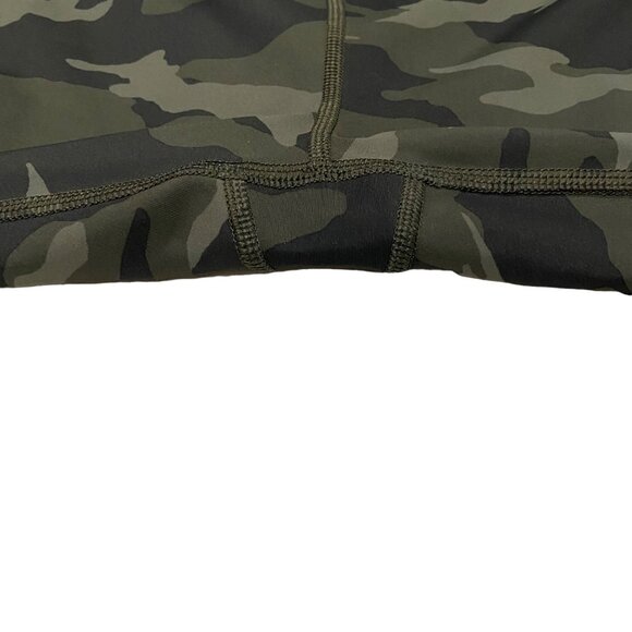 Athleta Ultimate 7/8 Tight Camo Print Size L - Picture 9 of 12